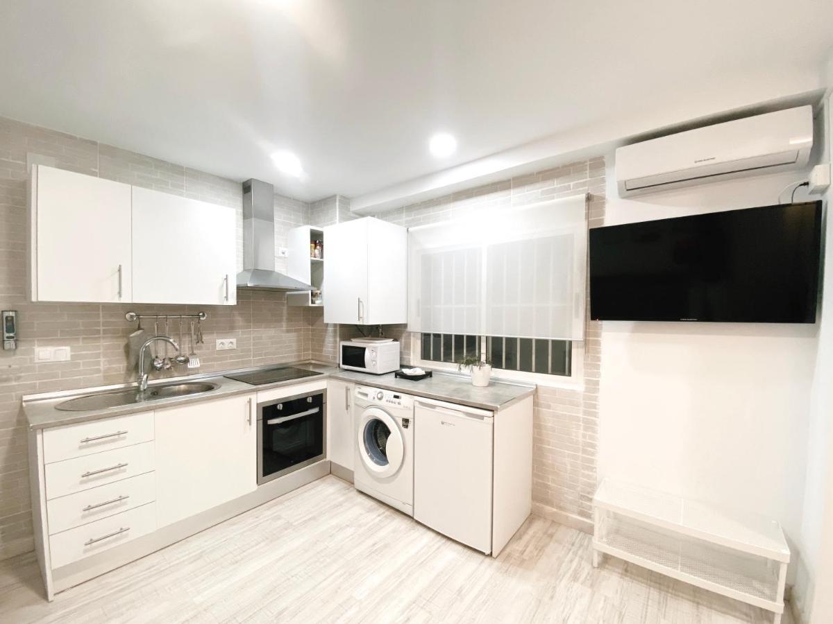 Gmc Turistics - La Casita De Atarazanas Apartment Malaga Luaran gambar