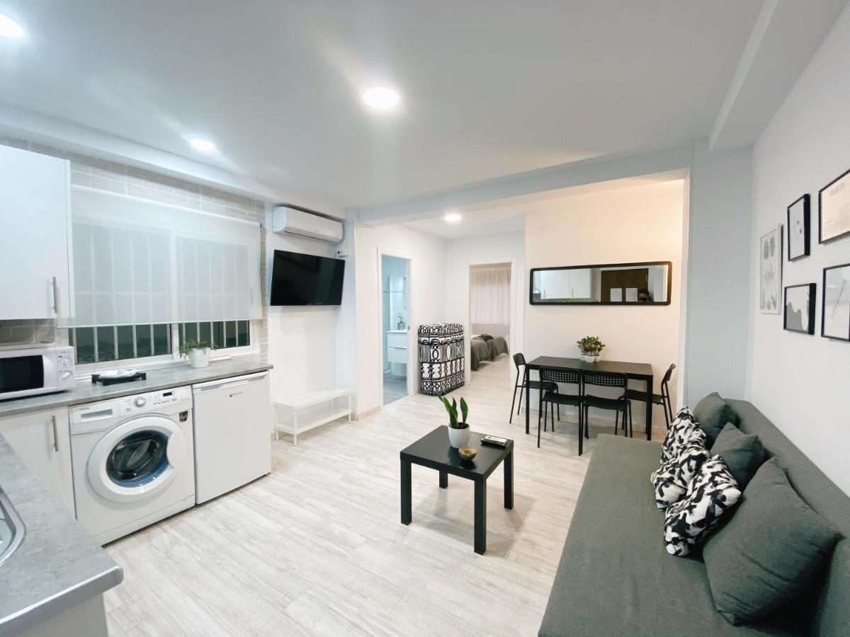 Gmc Turistics - La Casita De Atarazanas Apartment Malaga Luaran gambar